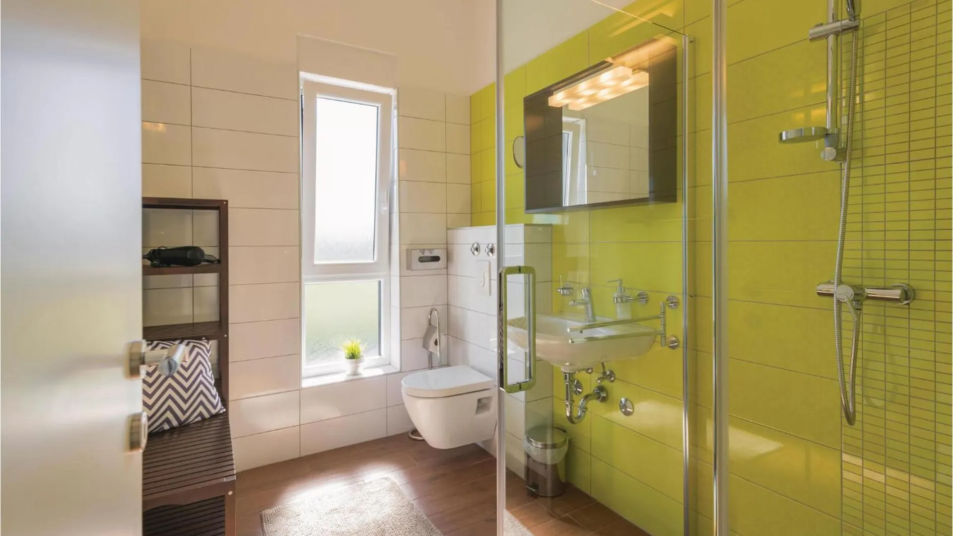 Stunning Home In Valbandon Fondole Feriehus