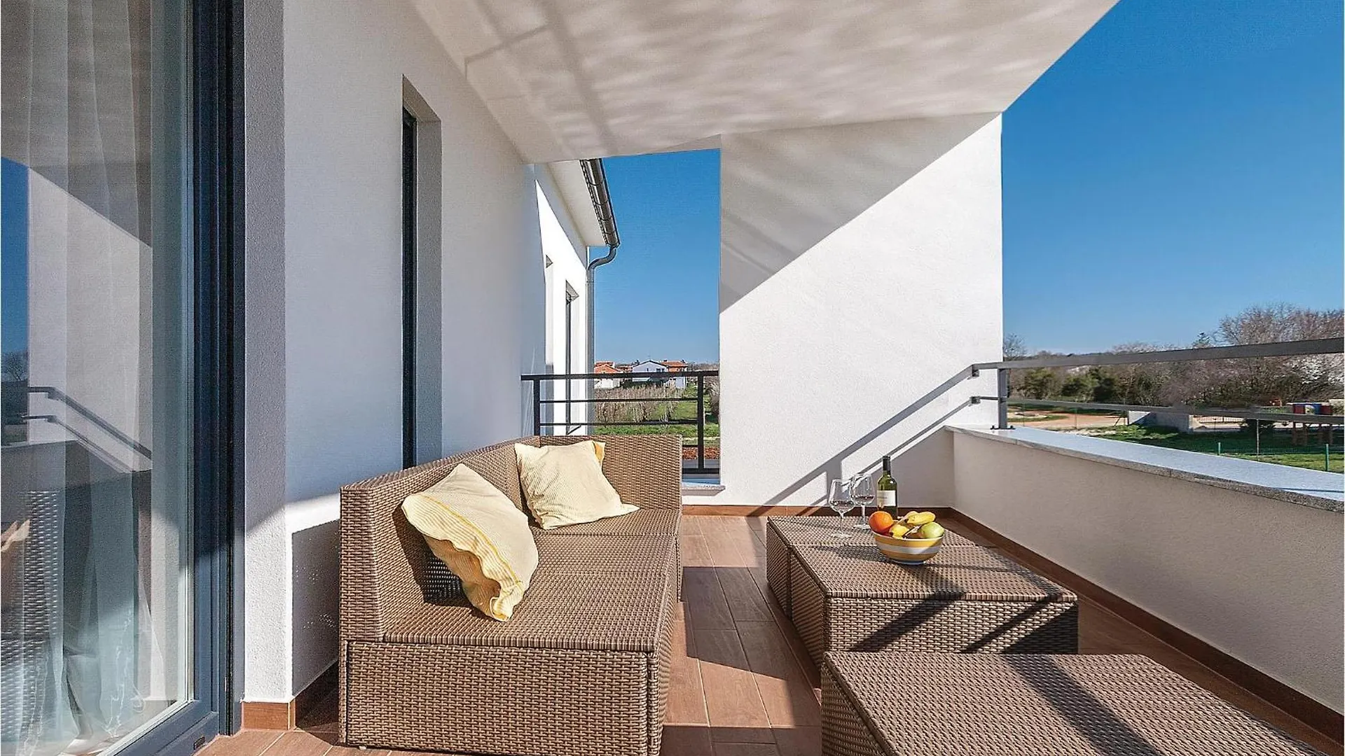 Stunning Home In Valbandon Fondole Feriehus