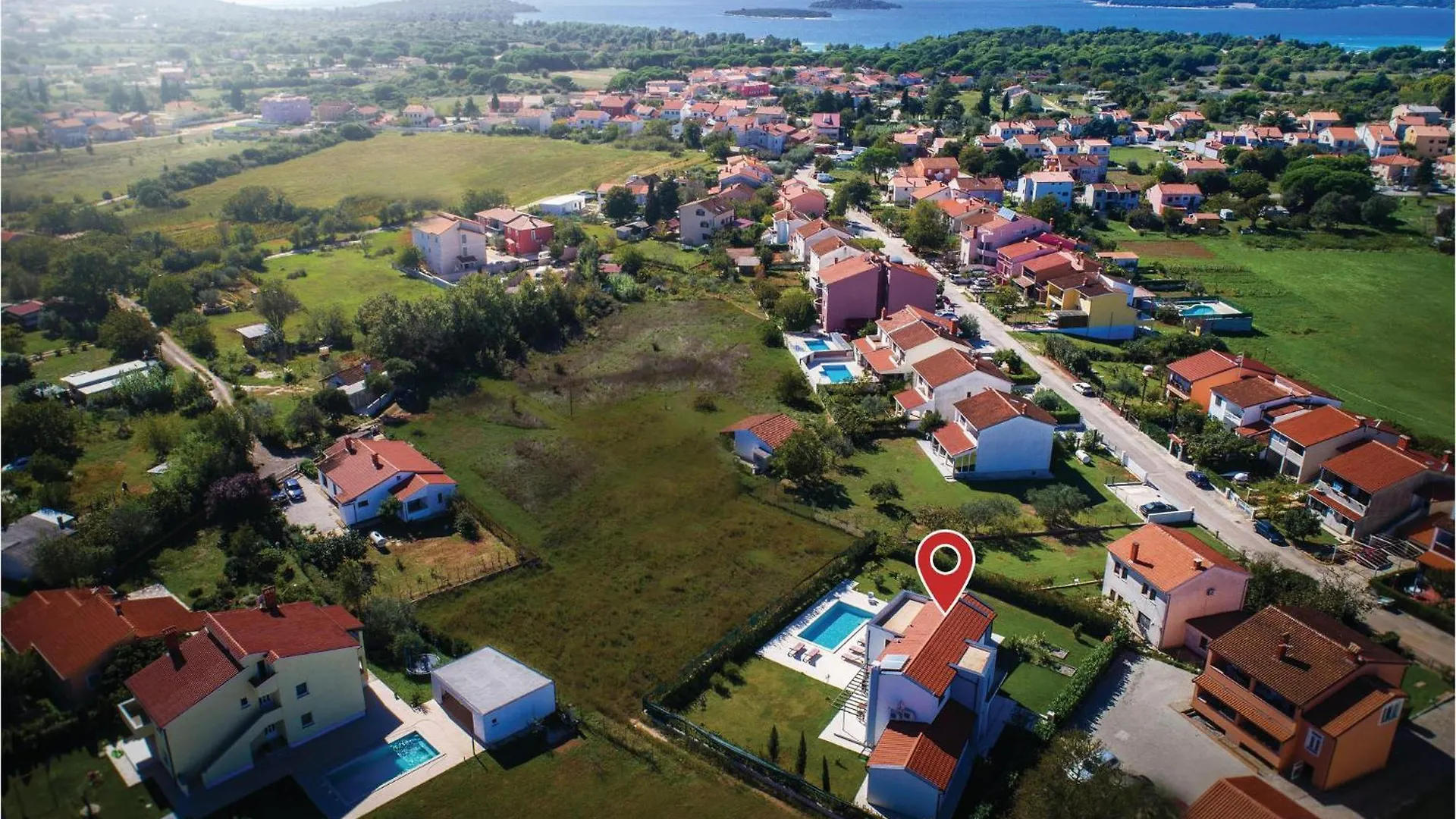 Stunning Home In Valbandon Fondole