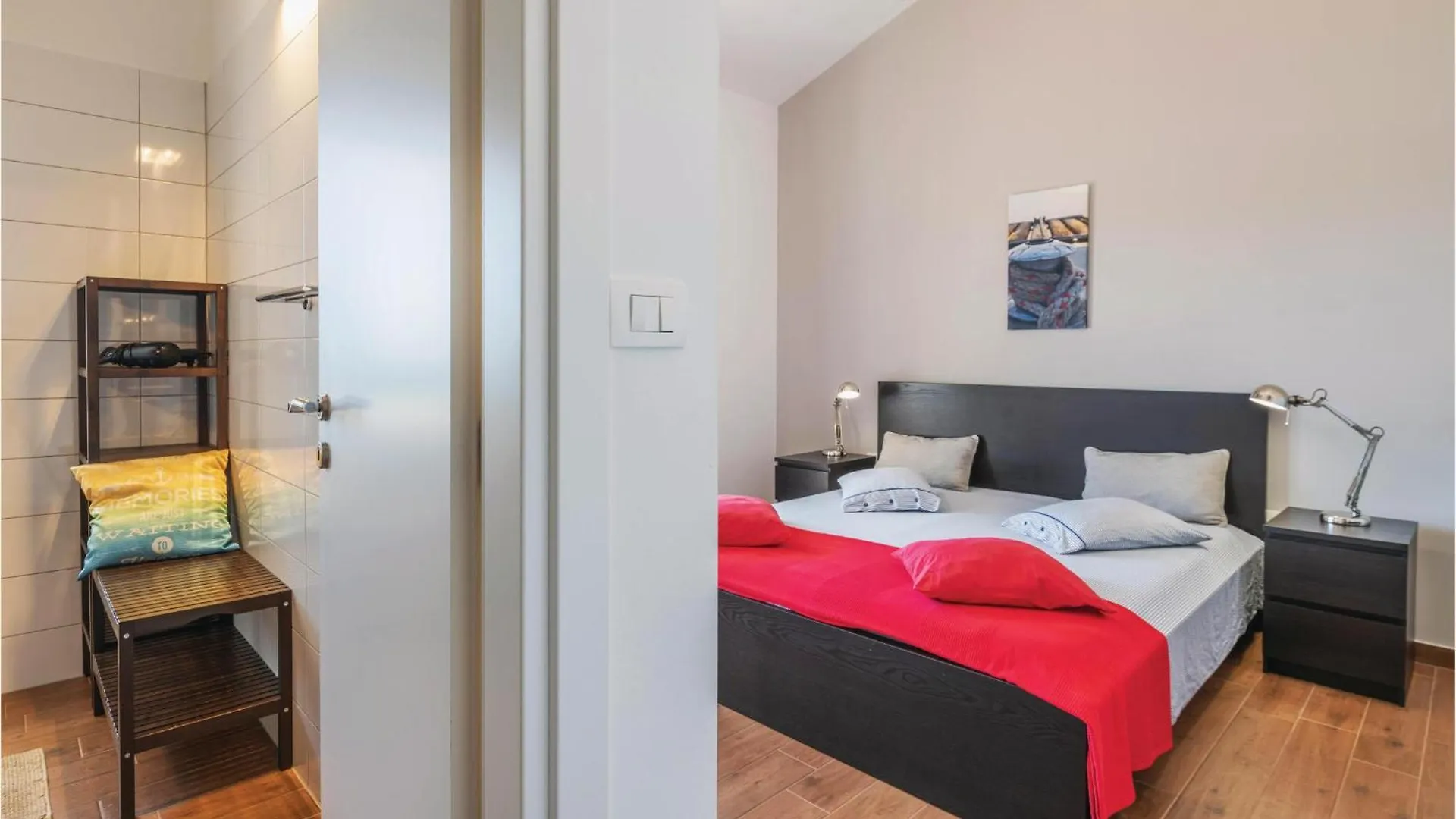 Stunning Home In Valbandon Fondole