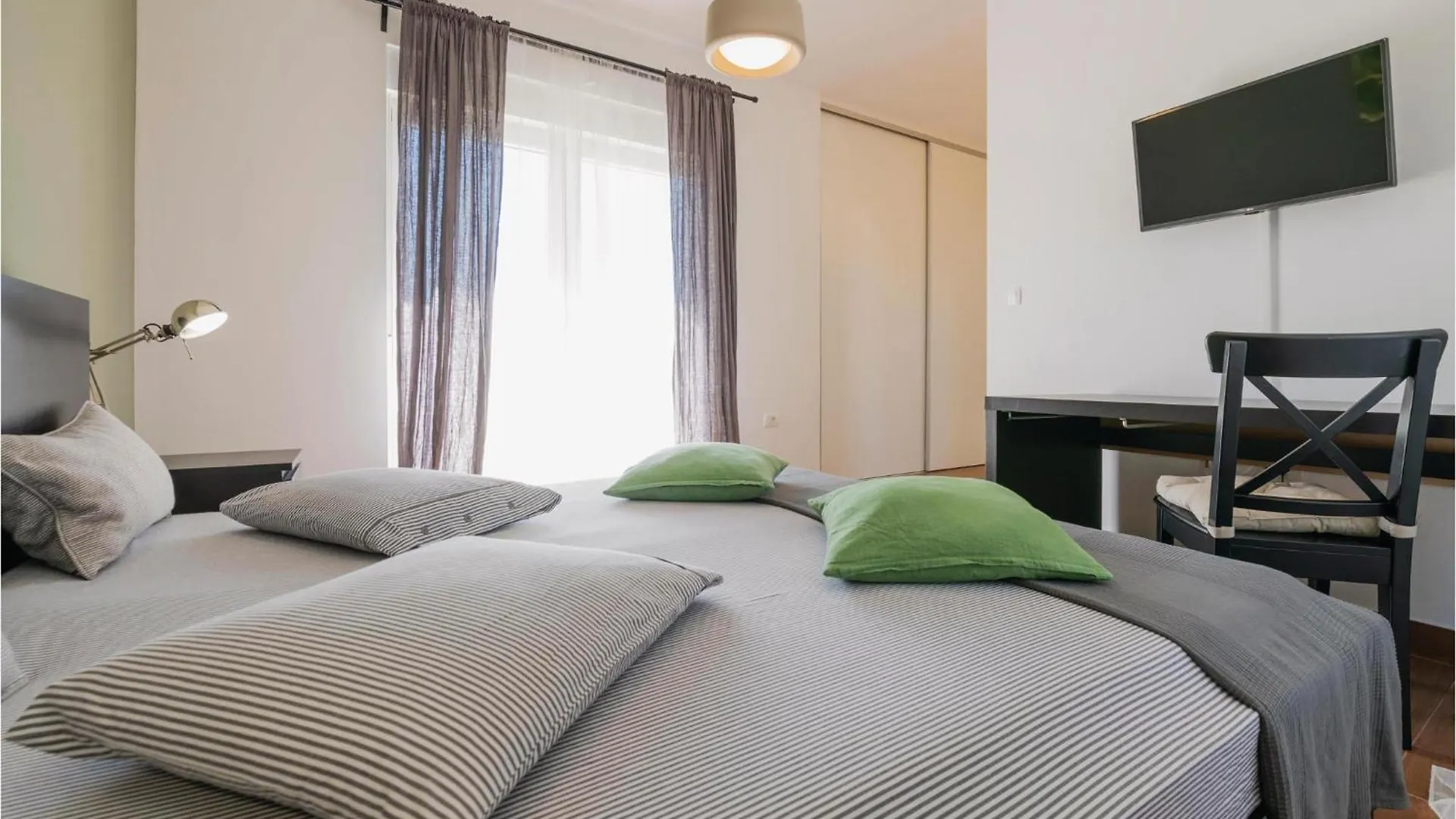 Stunning Home In Valbandon Fondole 0*,